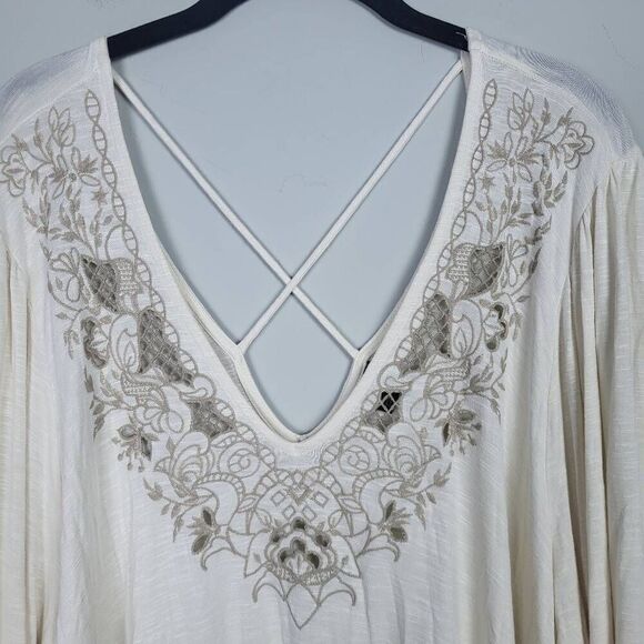Torrid Womens Embroidered Babydoll Top Size 4X   Cream Angelcore Boho Romantic - Picture 3 of 7